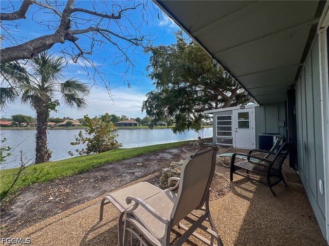 4305 Island CIR 4, Fort Myers, FL 33919