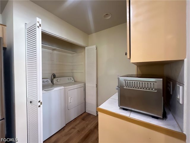 4305 Island CIR 4, Fort Myers, FL 33919