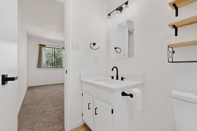 5434 6th Street NW, Albuquerque, NM 87107