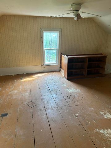 46376 County Road 352, Decatur, MI 49045