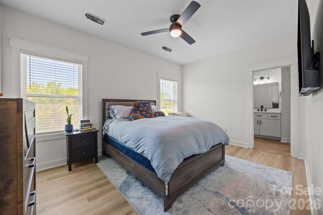 1090 Rolling Meadow Drive, Mooresville, NC 28115