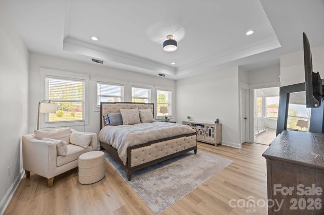 1090 Rolling Meadow Drive, Mooresville, NC 28115