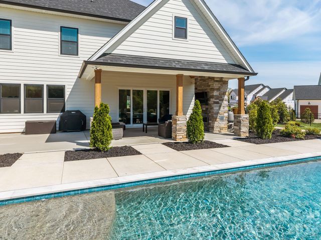 1090 Rolling Meadow Drive, Mooresville, NC 28115