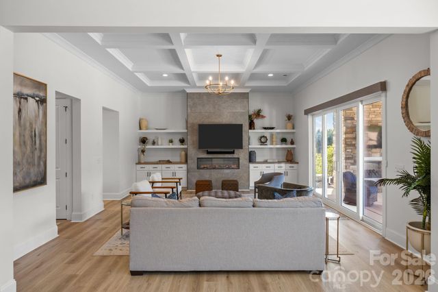 1090 Rolling Meadow Drive, Mooresville, NC 28115