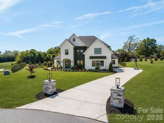 1090 Rolling Meadow Drive, Mooresville, NC 28115