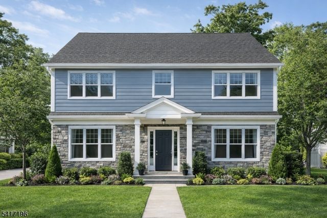 31 Cedar St, Midland Park Boro, NJ 07432