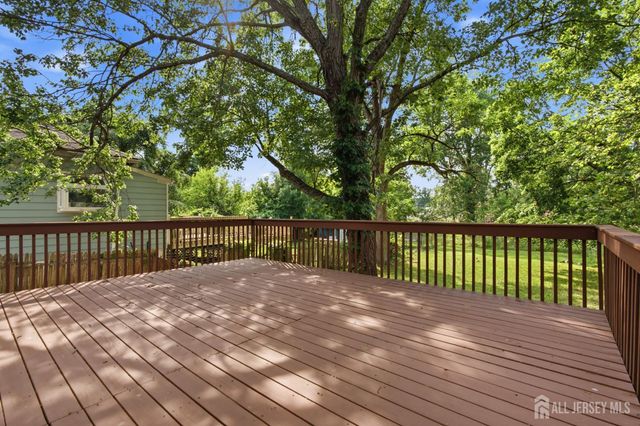 945 Lincoln Boulevard, Middlesex, NJ 08846
