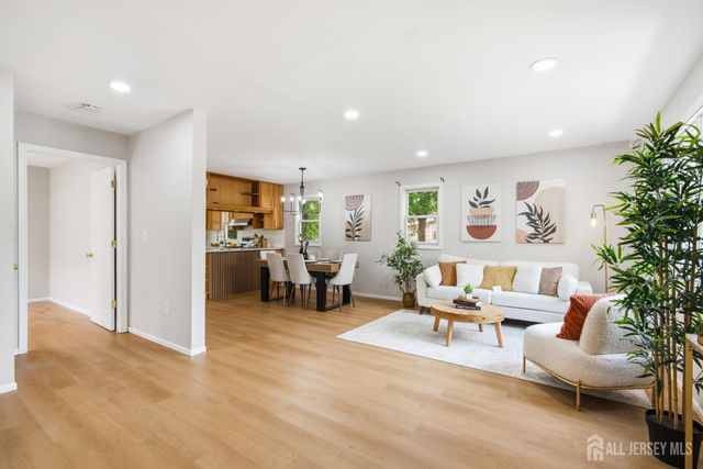 945 Lincoln Boulevard, Middlesex, NJ 08846