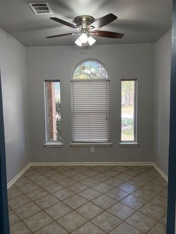 1813 Parralena LN, Austin, TX 78728