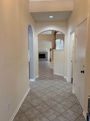 1813 Parralena LN, Austin, TX 78728