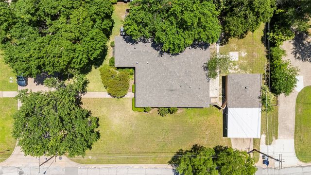 1804 Mariposa Drive, Dallas, TX 75228