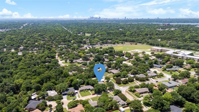 1804 Mariposa Drive, Dallas, TX 75228