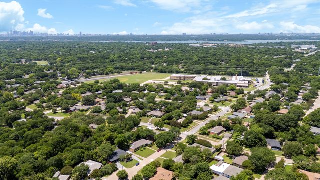 1804 Mariposa Drive, Dallas, TX 75228