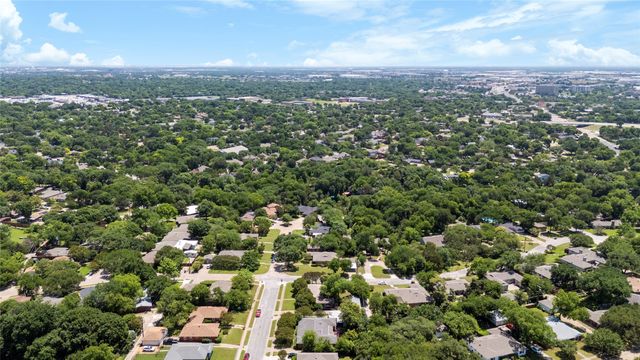 1804 Mariposa Drive, Dallas, TX 75228