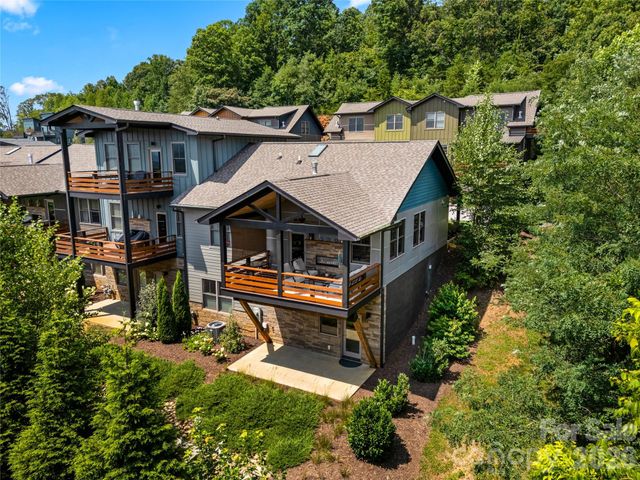 409 Kessler Place, Asheville, NC 28804