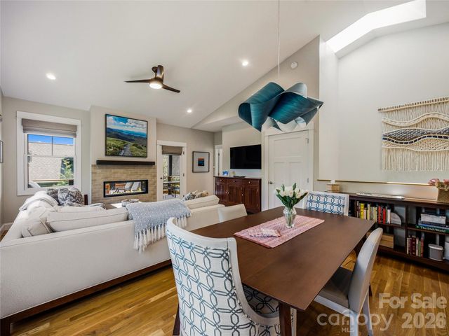 409 Kessler Place, Asheville, NC 28804