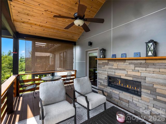 409 Kessler Place, Asheville, NC 28804