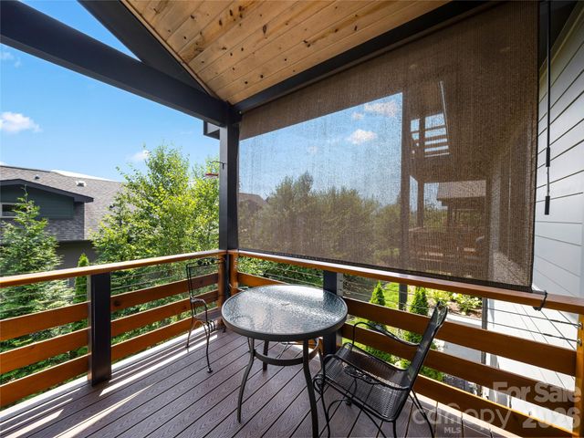 409 Kessler Place, Asheville, NC 28804
