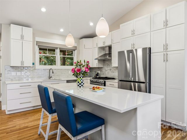 409 Kessler Place, Asheville, NC 28804