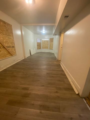 3907 W Monroe Street, Chicago, IL 60624