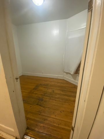 3907 W Monroe Street, Chicago, IL 60624