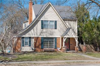 2004 Ashland Avenue, St Joseph, MO 64506