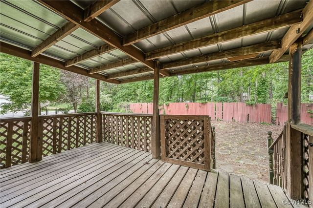 27 Medlock Rd, Sandston, VA 23150