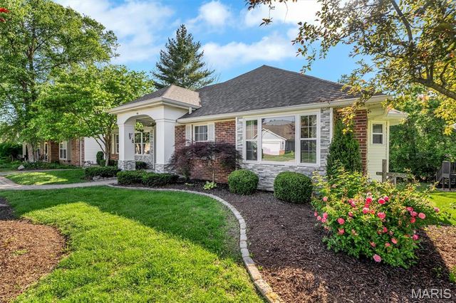 46 Fox Meadows Court, St Charles, MO 63303
