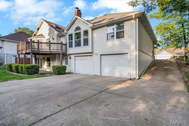 46 Fox Meadows Court, St Charles, MO 63303