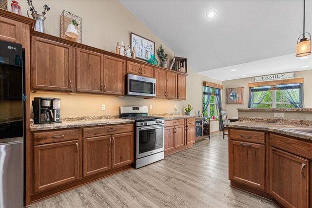 220 Silver Fox DRIVE N, Kewaskum, WI 53040