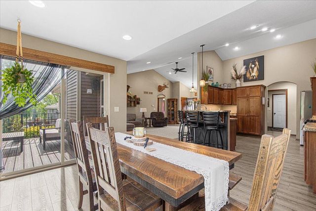 220 Silver Fox DRIVE N, Kewaskum, WI 53040