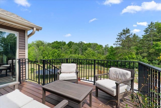 220 Silver Fox DRIVE N, Kewaskum, WI 53040