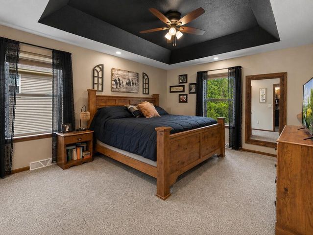 220 Silver Fox DRIVE N, Kewaskum, WI 53040