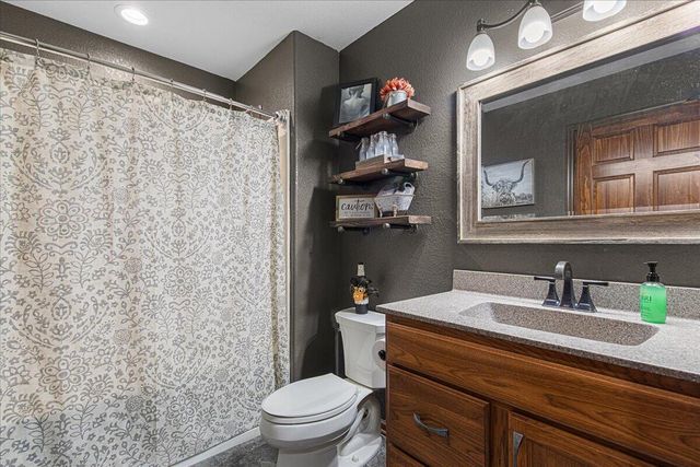 220 Silver Fox DRIVE N, Kewaskum, WI 53040