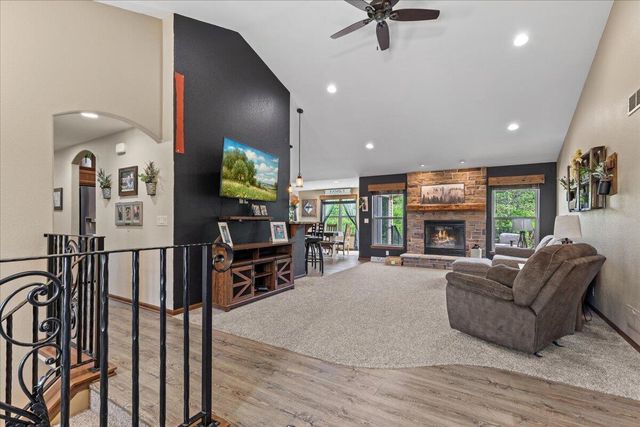 220 Silver Fox DRIVE N, Kewaskum, WI 53040