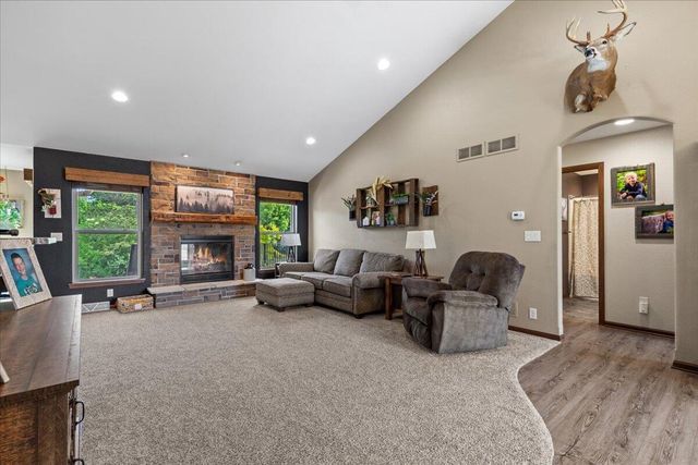 220 Silver Fox DRIVE N, Kewaskum, WI 53040