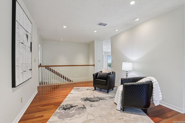 714 Starcrest, New Braunfels, TX 78130