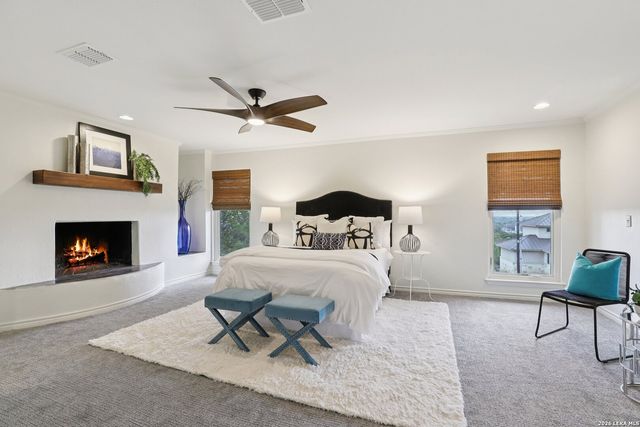 714 Starcrest, New Braunfels, TX 78130