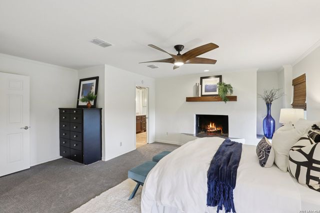 714 Starcrest, New Braunfels, TX 78130