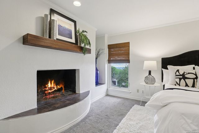 714 Starcrest, New Braunfels, TX 78130