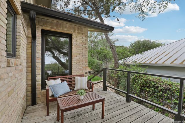 714 Starcrest, New Braunfels, TX 78130