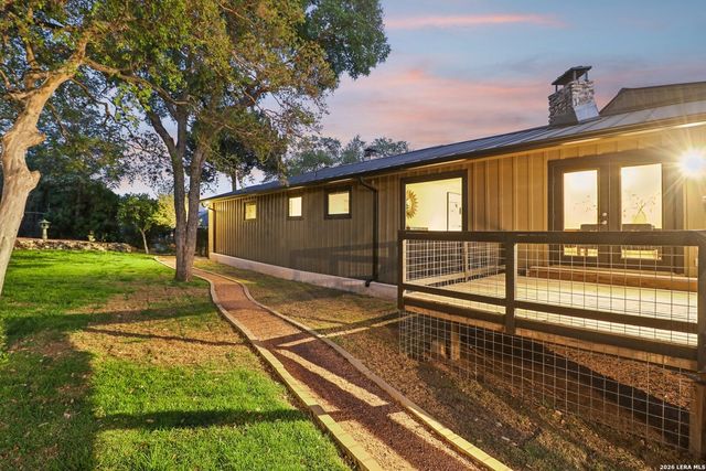 714 Starcrest, New Braunfels, TX 78130