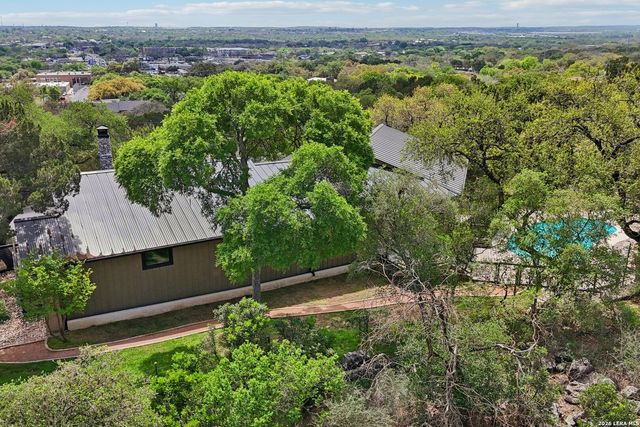 714 Starcrest, New Braunfels, TX 78130