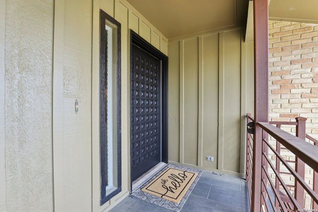 714 Starcrest, New Braunfels, TX 78130