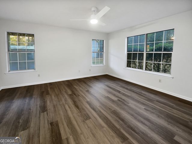 587 Tarragon Way SW, Atlanta, GA 30331