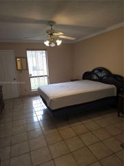 1113 NE 2nd St 1-2, Hallandale Beach, FL 33009