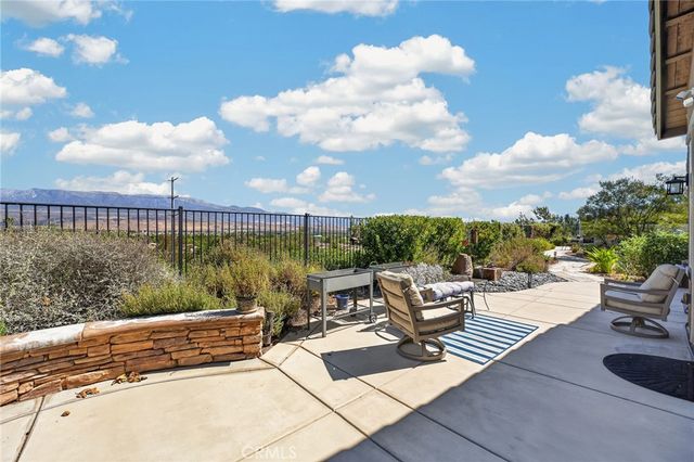 1490 Tinkers Creek, Beaumont, CA 92223