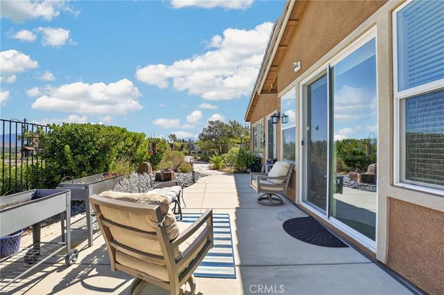 1490 Tinkers Creek, Beaumont, CA 92223