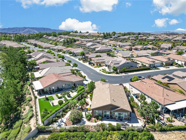 1490 Tinkers Creek, Beaumont, CA 92223