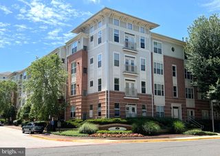 9490 VIRGINIA CENTER BLVD #240, Vienna, VA 22181